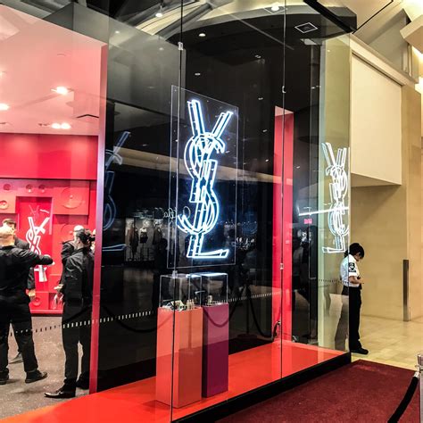 YSL BEAUTY POP UP: SQUARE ONE SHOPPING CENTRE